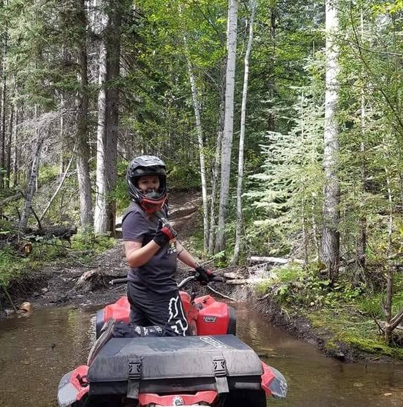 Meet your Posher, Carli - Picture 1 of 1